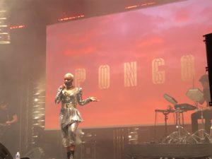 VICENÇ BATALLA | La luso-angoleña Pongo en directo en el Transmusicales con su personal interpretación del kuduro