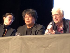 VICENÇ BATALLA | Bertrand Tavernier, interviniendo en la clase magistral del surcoreano Bong Joon-ho ganador de la Palma de Oro 2019 con <em>Parasite</em>