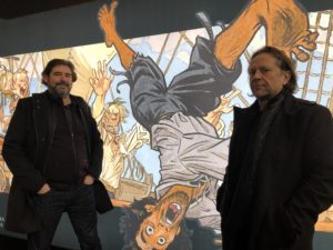 VICENÇ BATALLA | Le dessinateur Juanjo Guarnido et le scénariste Alain Ayroles au Festival d'Angoulême en janvier, avec le personnage de Les Indes fourbes en toile de fond