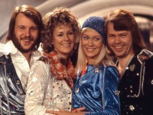 ARCHIVO | Los cuatro componentes de Abba, el día que ganaron el concurso de Eurovisión en Brighton con <em>Waterloo</em>