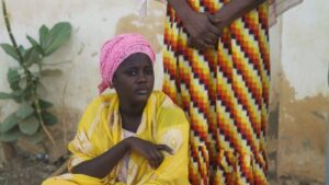 ARCHIVO | L'actriz Aïcha Talla, en el film <em>Le père de Nafi</em>, del senegalés Mamadou Dia