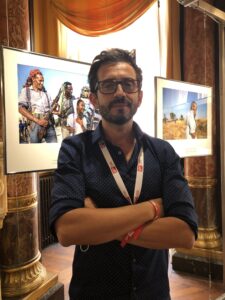 VICENÇ BATALLA | El fotoperiodista Eduardo Soteras, a la seva exposició Tigre: Etiòpia s'enfonsa en el caos, al Visa pour l’Image de Perpinyà al setembre passat