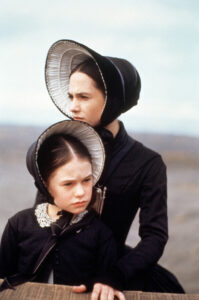 ARXIU | Anna Paquin i Holly Hunter, protagonistes de la pel·lícula <em>The Piano</em>, de Jane Campion, rodada a Nova Zelanda i guanyadora de la Palma d'Or al 1993