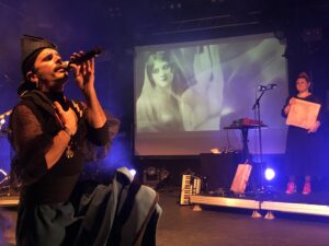 VICENÇ BATALLA | L'Asturien Rodrigo Cuevas, agitateur folklorique, lors du concert aux Trans Musicales de Rennes en décembre dernier