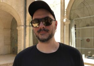 VICENÇ BATALLA | Le metteur en scène russe Kirill Serebrennikov, le jour de l'ouverture du Festival d'Avignon, le 7 juillet, avec Le Moine noir