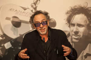 PHILIP ARTELT | Le cinéaste Tim Burton lors de la conférence de presse pour son Prix Lumière 2022 à Lyon le 22 octobre