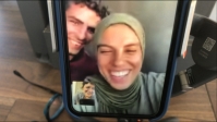 ARCHIVE | La photojournaliste palestinienne Fatima Hassouma, dans ses conversations téléphoniques pour le documentaire Put Your Soul on Your Hand and Walk, de Namir Abdel Messeh, décédé le 16 avril dans un bombardement israélien à Gaza